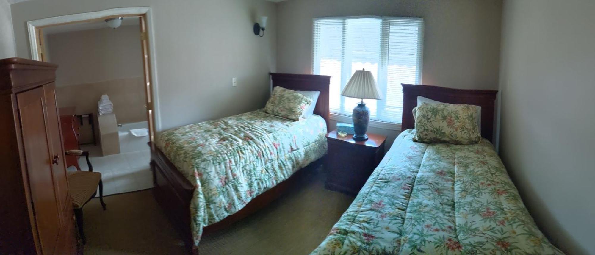 The Oaks B&B Hotel And Spiritual Center Jamestown Exterior foto